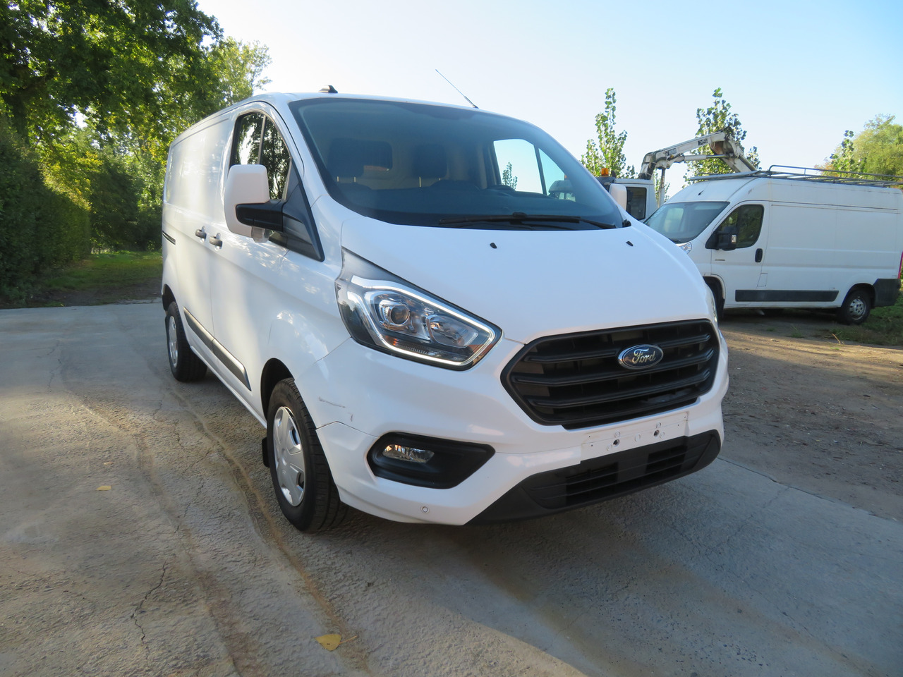 Ford Transit Custom 2.0 Trend - Fourgonnette: photos 1 Ford Transit Custom 2.0 Trend - Fourgonnette: photos 1