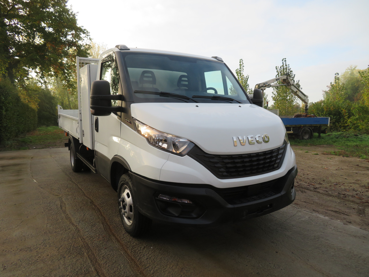 Iveco Daily 35C16 3.0 - L3 - Kipper - Utilitaire benne: photos 1 Iveco Daily 35C16 3.0 - L3 - Kipper - Utilitaire benne: photos 1