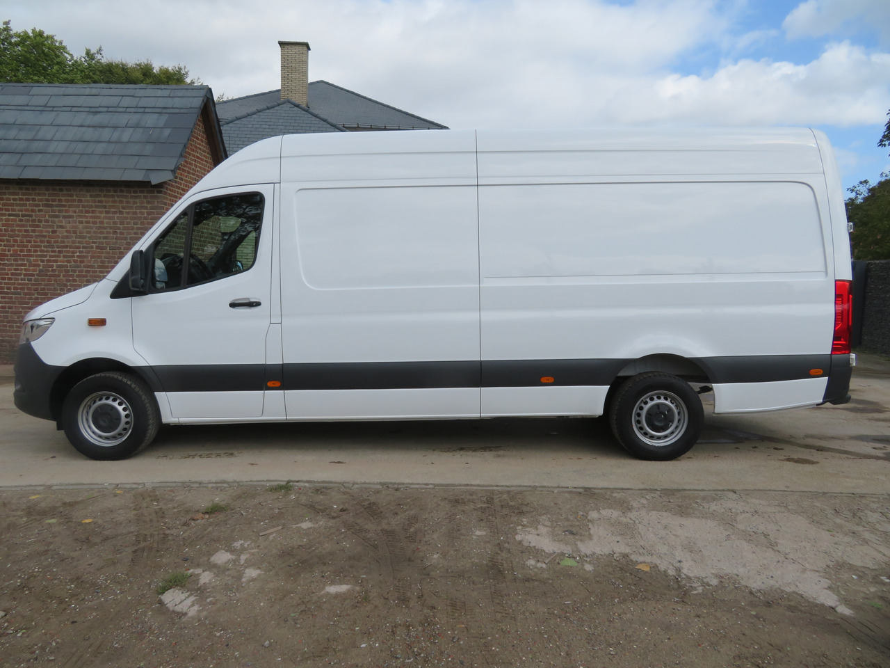 Mercedes-Benz Sprinter 317cdi - A3H2 - Fourgon utilitaire: photos 4 Mercedes-Benz Sprinter 317cdi - A3H2 - Fourgon utilitaire: photos 4