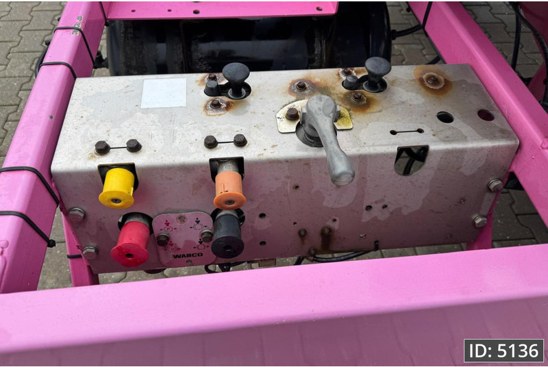 Broshuis 3UCC-39/45 Multi / 2x Extandable / 2x Lift Axle - Semi-remorque porte-conteneur/ Caisse mobile: photos 5 Broshuis 3UCC-39/45 Multi / 2x Extandable / 2x Lift Axle - Semi-remorque porte-conteneur/ Caisse mobile: photos 5