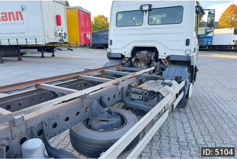 Mercedes-Benz Atego 1318 Day Cab, Euro 6, / BDF / DHOLLANDIA 2000KG - Camion porte-conteneur/ Caisse mobile: photos 4 Mercedes-Benz Atego 1318 Day Cab, Euro 6, / BDF / DHOLLANDIA 2000KG - Camion porte-conteneur/ Caisse mobile: photos 4