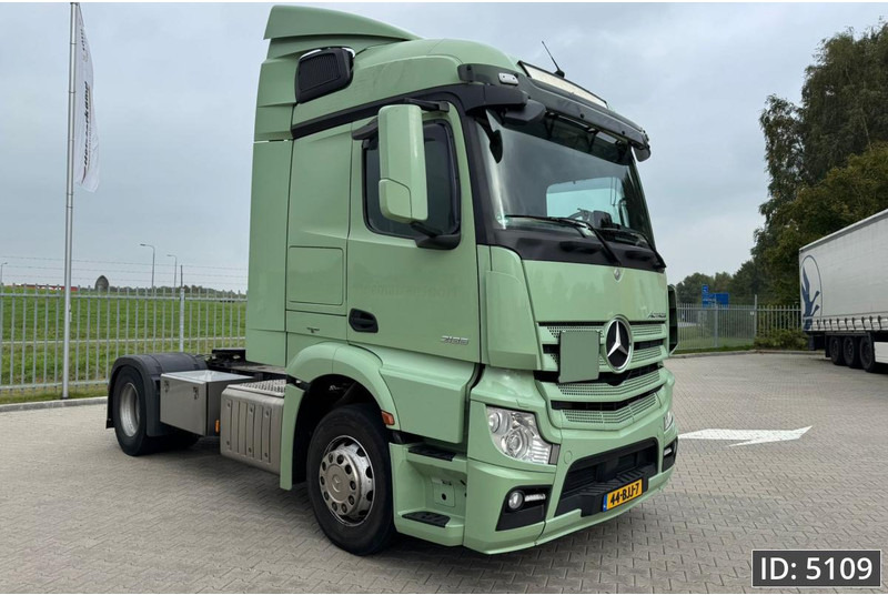 Mercedes-Benz Actros 1836 StreamSpace, Euro 6 - Tracteur routier: photos 4 Mercedes-Benz Actros 1836 StreamSpace, Euro 6 - Tracteur routier: photos 4