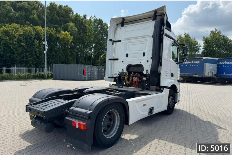Mercedes-Benz Actros 1842 StreamSpace, Euro 6, / Streamspace / 9 Pieces - Tracteur routier: photos 3 Mercedes-Benz Actros 1842 StreamSpace, Euro 6, / Streamspace / 9 Pieces - Tracteur routier: photos 3