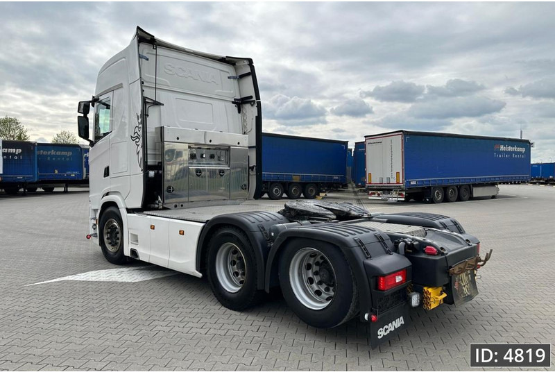 Scania S650 Topline, Euro 6, 6x2 / Retarder / Standklima / PTO / Leather / Sliding 5th wheel, Intarder - Tracteur routier: photos 4 Scania S650 Topline, Euro 6, 6x2 / Retarder / Standklima / PTO / Leather / Sliding 5th wheel, Intarder - Tracteur routier: photos 4
