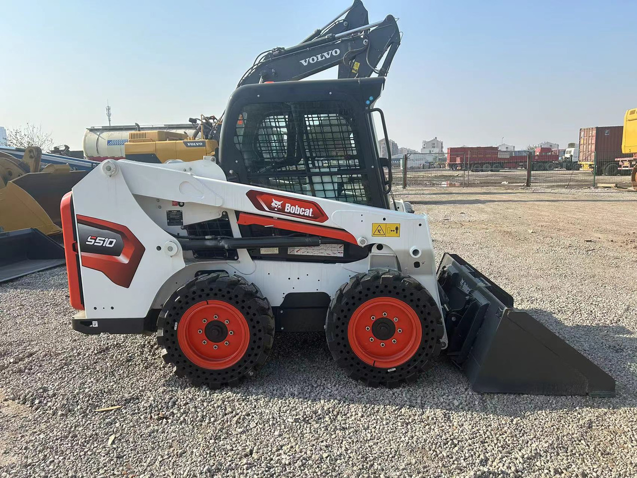 BOBCAT S510 Skid Steer Loader - Mini chargeuse: photos 1 BOBCAT S510 Skid Steer Loader - Mini chargeuse: photos 1