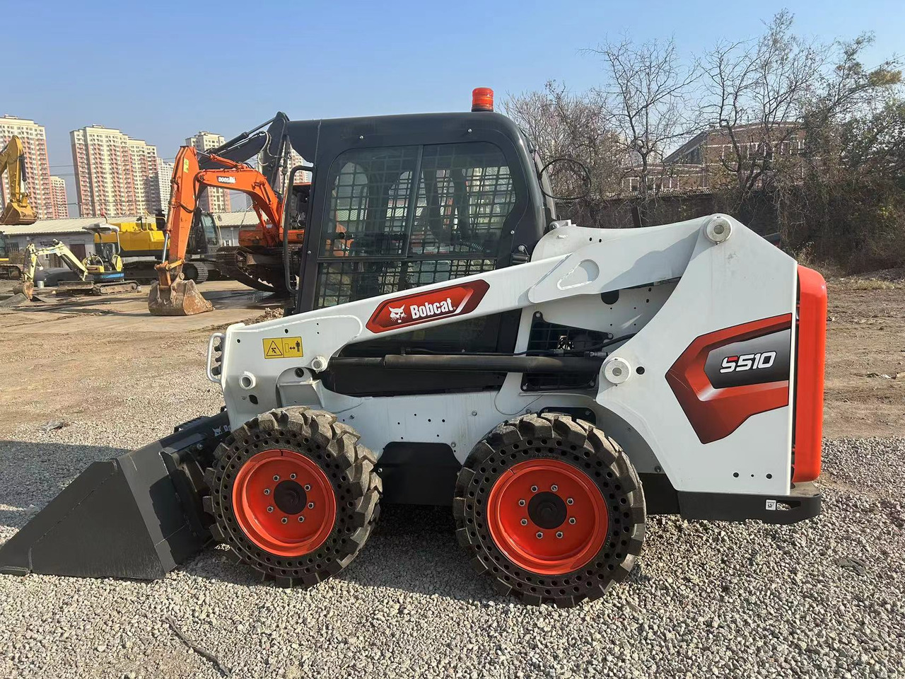 BOBCAT S510 Skid Steer Loader - Mini chargeuse: photos 2 BOBCAT S510 Skid Steer Loader - Mini chargeuse: photos 2