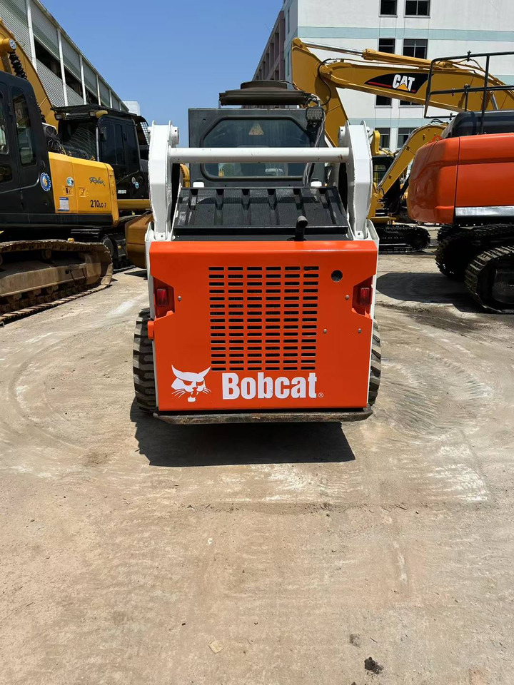 BOBCAT Skid Steer Loader S185 - Mini chargeuse: photos 5 BOBCAT Skid Steer Loader S185 - Mini chargeuse: photos 5