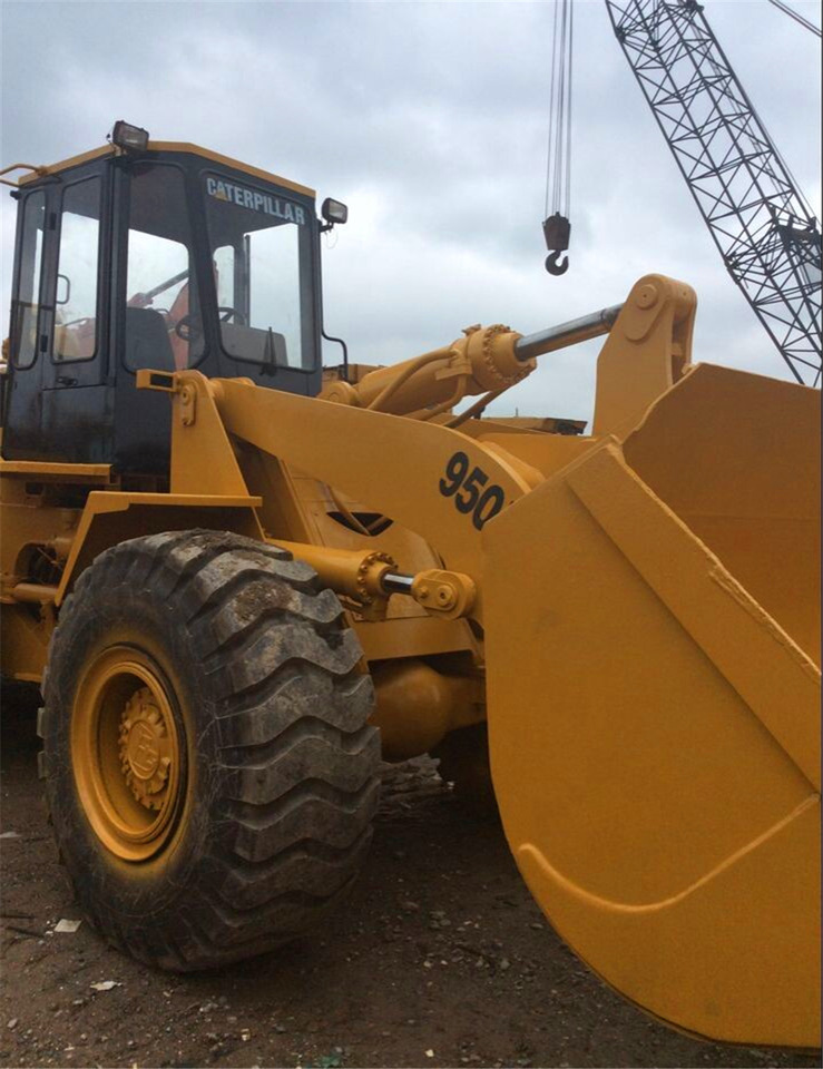 CAT Wheel Loader CAT 950F - Chargeuse sur pneus: photos 3 CAT Wheel Loader CAT 950F - Chargeuse sur pneus: photos 3