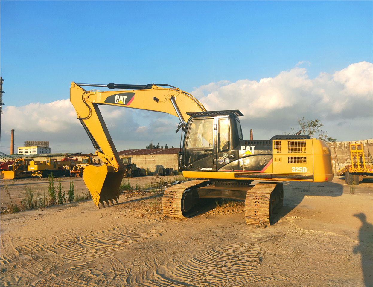 Crédit-bail de CATERPILLAR Crawler Excavator 325D  Good Condition CATERPILLAR Crawler Excavator 325D  Good Condition: photos 8 Crédit-bail de CATERPILLAR Crawler Excavator 325D  Good Condition CATERPILLAR Crawler Excavator 325D  Good Condition: photos 8