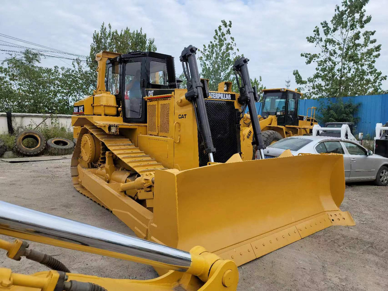 CATERPILLAR D6H - Bulldozer: photos 2 CATERPILLAR D6H - Bulldozer: photos 2