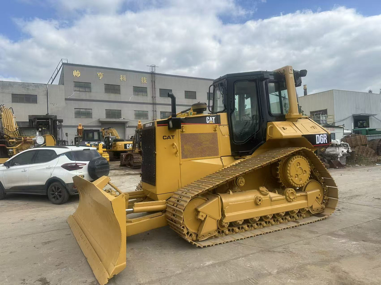 CATERPILLAR D6R Bulldozer Click forDiscount - Bulldozer: photos 5 CATERPILLAR D6R Bulldozer Click forDiscount - Bulldozer: photos 5