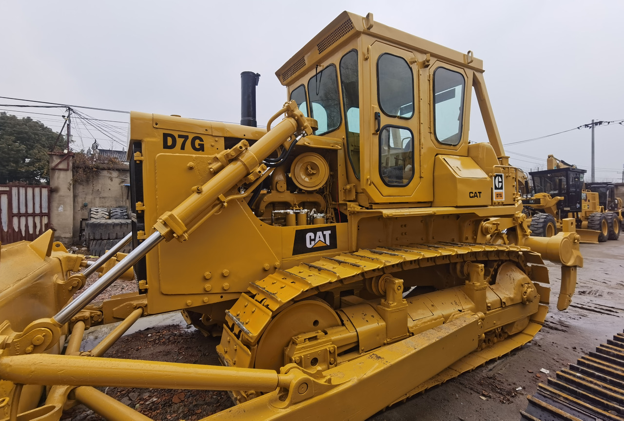 CATERPILLAR D7G Bulldozer - Bulldozer: photos 3 CATERPILLAR D7G Bulldozer - Bulldozer: photos 3