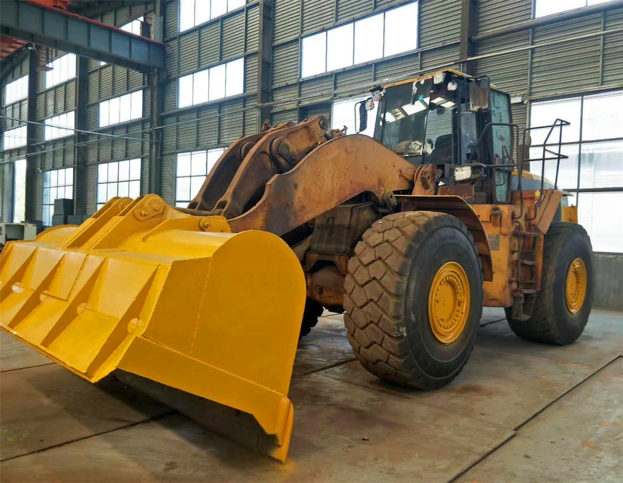 CATERPILLAR Wheel Loader CAT 980G - Chargeuse sur pneus: photos 2 CATERPILLAR Wheel Loader CAT 980G - Chargeuse sur pneus: photos 2