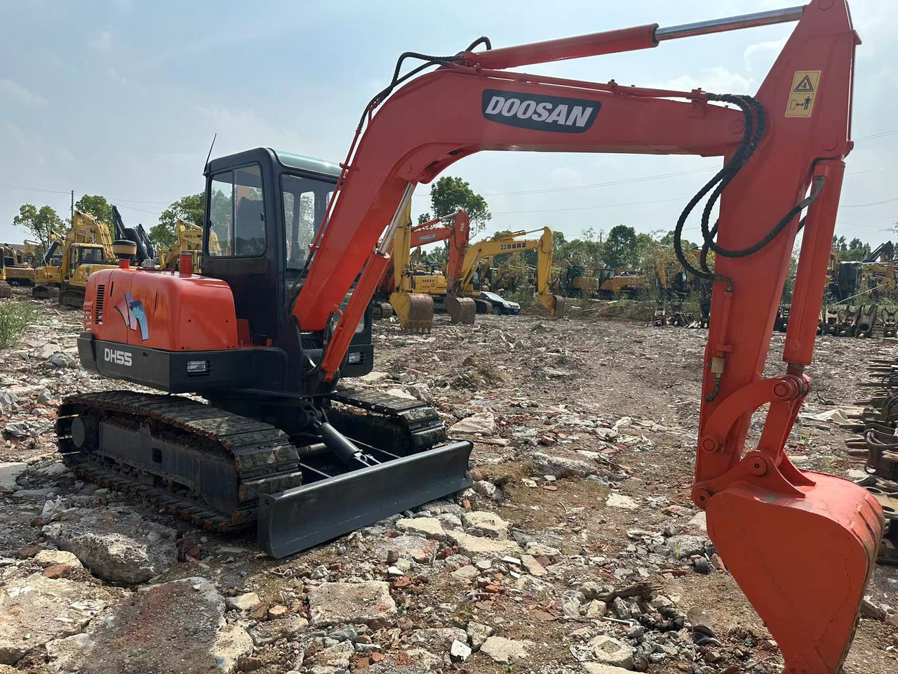 Doosan DH55 Mini Excavator Click for Discount - Mini pelle: photos 2 Doosan DH55 Mini Excavator Click for Discount - Mini pelle: photos 2