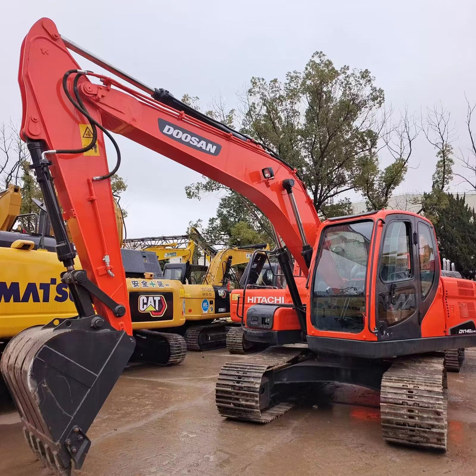 Doosan DX 140 Excavator Click for Discount - Pelle: photos 1 Doosan DX 140 Excavator Click for Discount - Pelle: photos 1