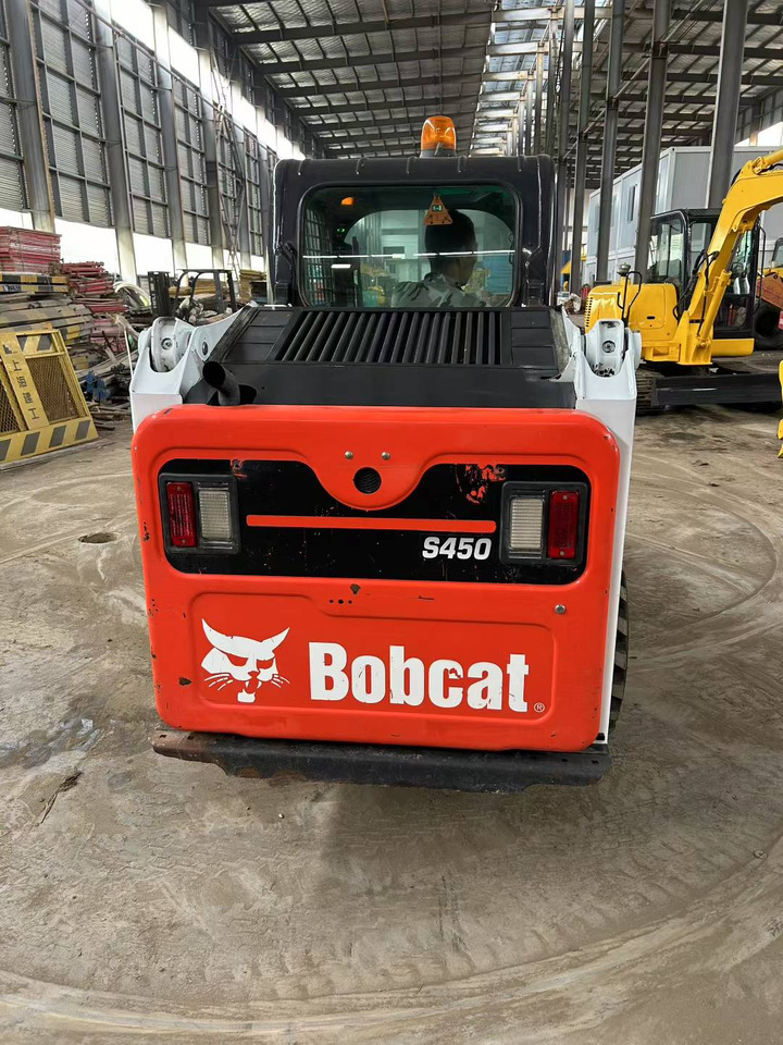 BOBCAT Skid Steer Loader S450 - Engins de chantier: photos 2 BOBCAT Skid Steer Loader S450 - Engins de chantier: photos 2