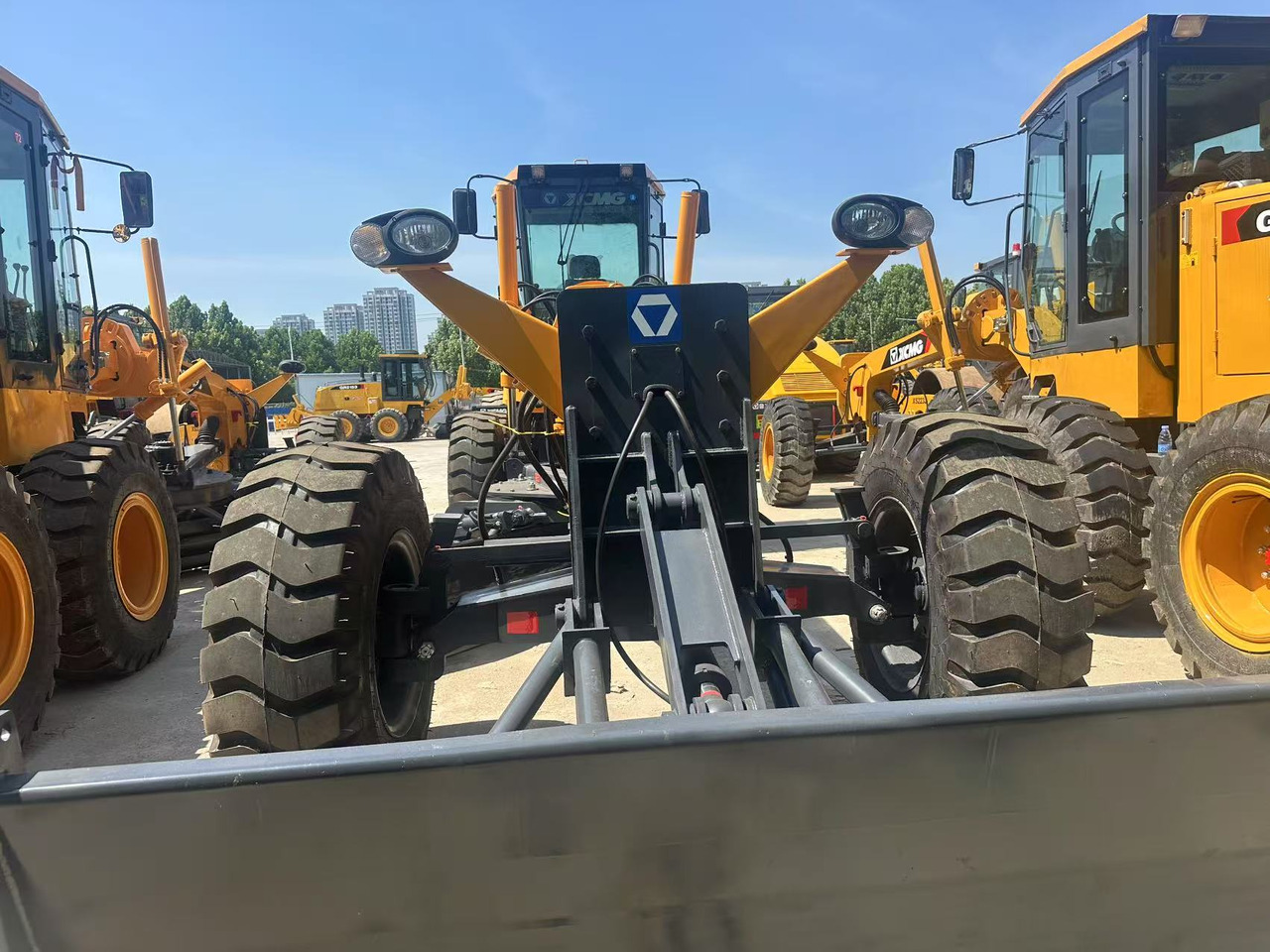 XCMG XCMG GR2153 Grader 2024 New Condition - Engins de chantier: photos 5 XCMG XCMG GR2153 Grader 2024 New Condition - Engins de chantier: photos 5
