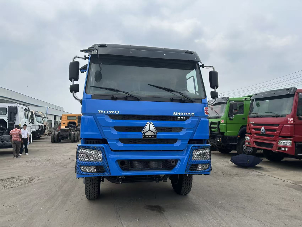 HOWO Haohan 6✖4 Dump Truck Click Here for Discount - Camion fourgon: photos 1 HOWO Haohan 6✖4 Dump Truck Click Here for Discount - Camion fourgon: photos 1