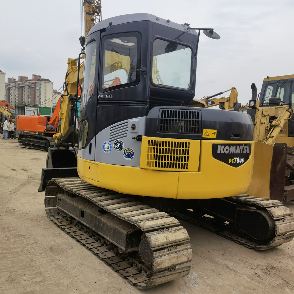 KOMATSU PC78US - Pelle sur chenille: photos 2 KOMATSU PC78US - Pelle sur chenille: photos 2