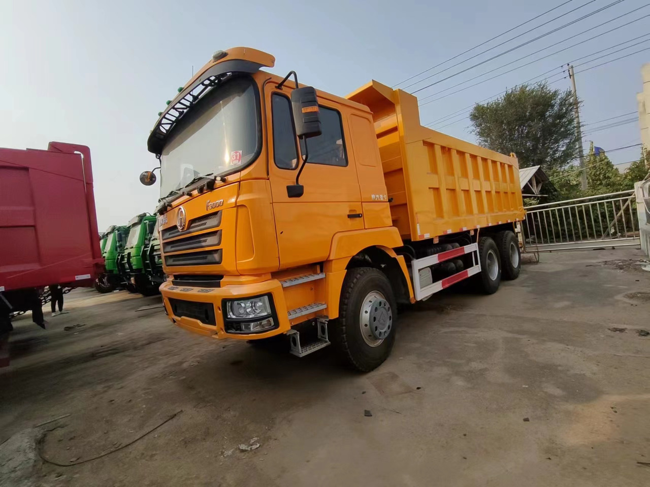 SHACMAN Dump Truck 6/4 New Brand Click Here for Discount - Camion benne: photos 1 SHACMAN Dump Truck 6/4 New Brand Click Here for Discount - Camion benne: photos 1