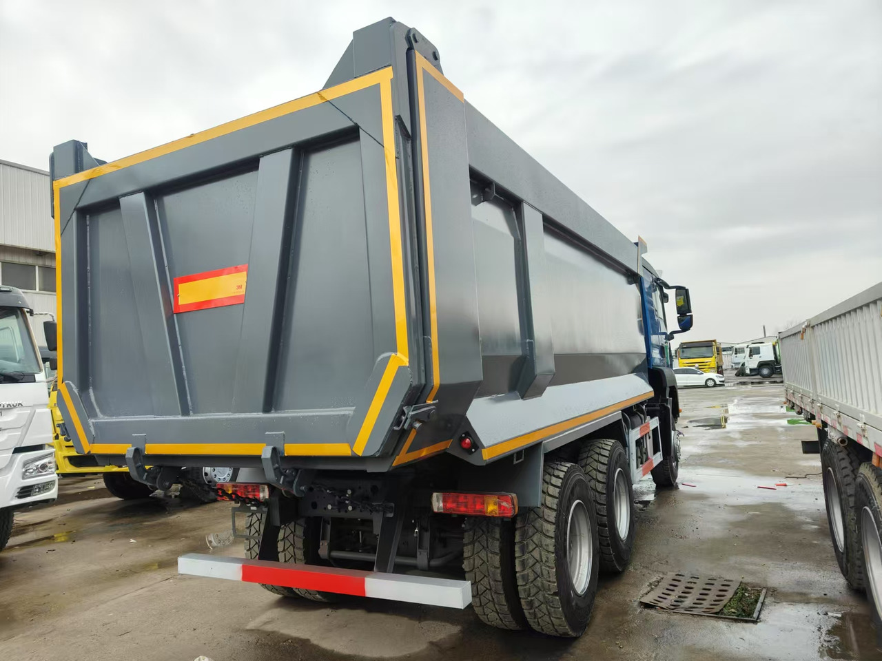 SINOTRUK TX 420 6X4 CLICK HERE FOR DISCOUNT - Camion benne: photos 4 SINOTRUK TX 420 6X4 CLICK HERE FOR DISCOUNT - Camion benne: photos 4