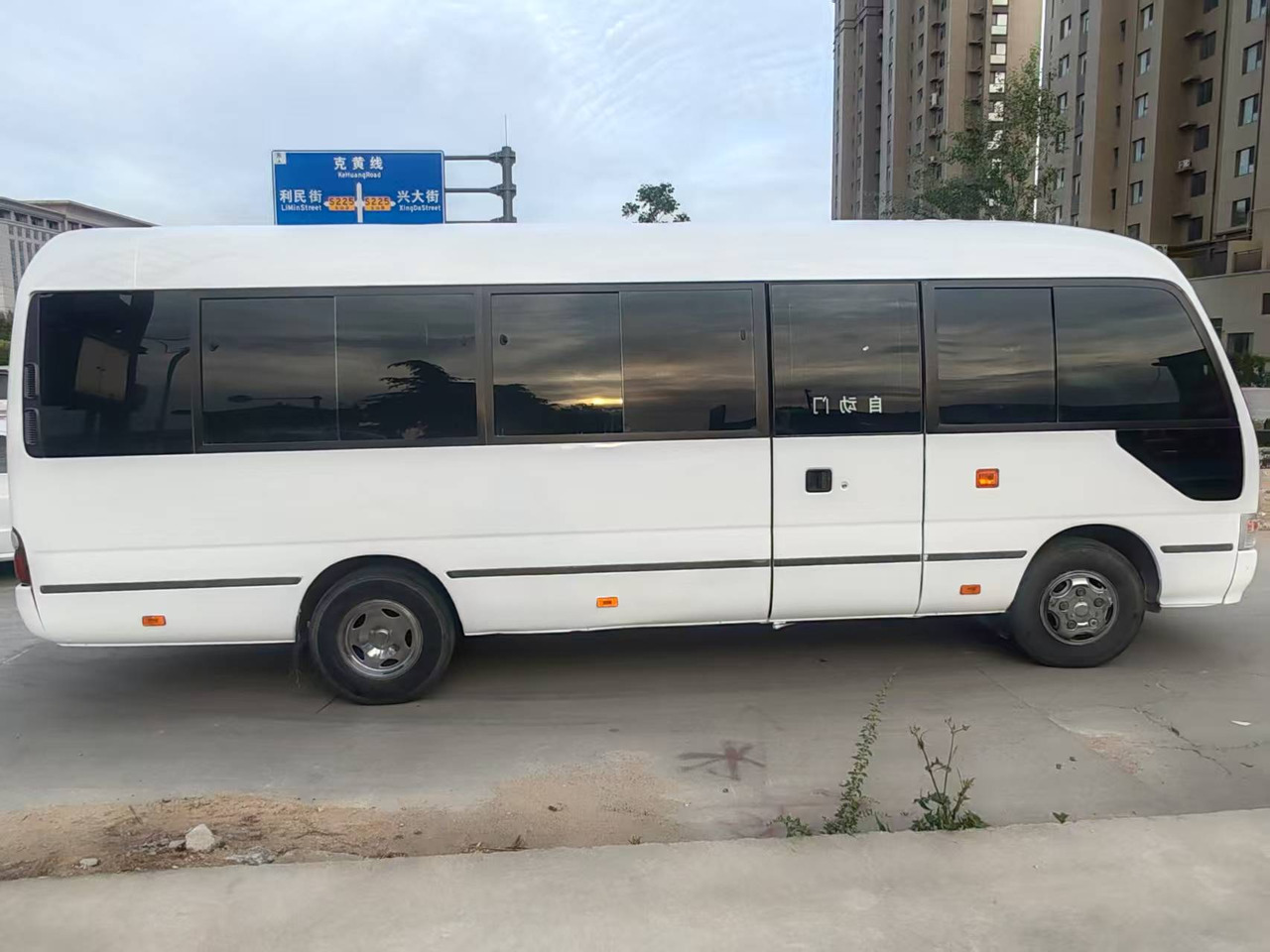 TOYOTA Coaster - Minibus, Transport de personnes: photos 2 TOYOTA Coaster - Minibus, Transport de personnes: photos 2