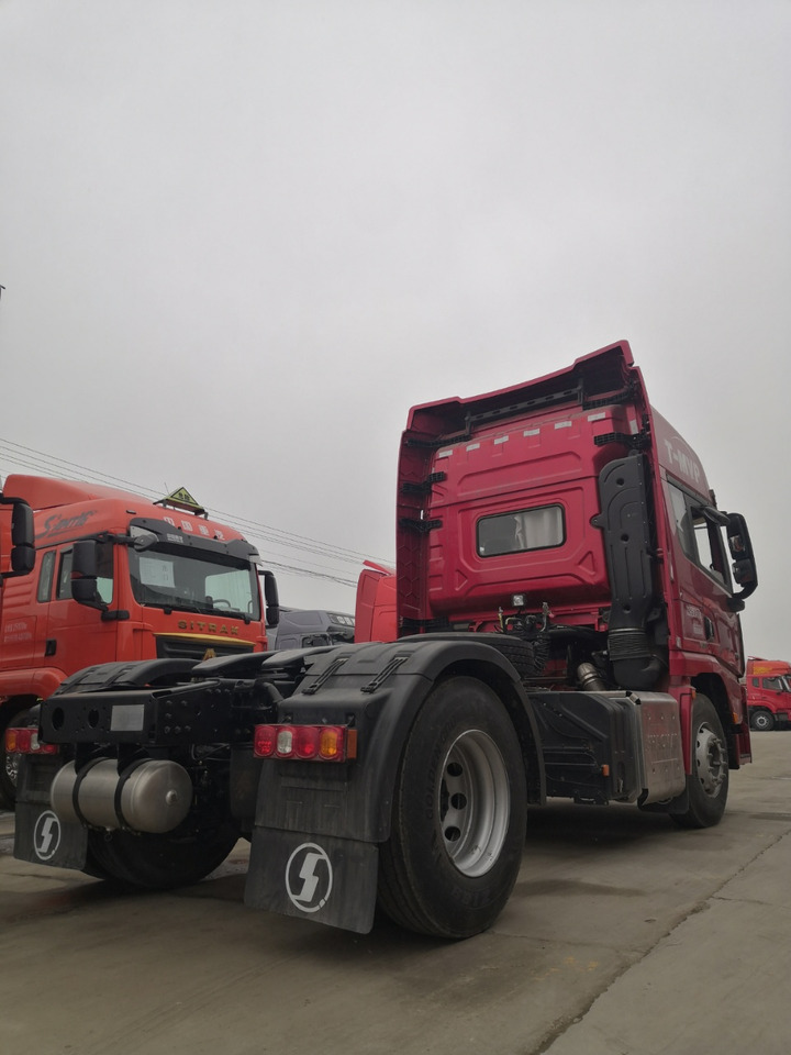 SINOTRUK M1064 4X2 Manual Tractor Unit - Tracteur routier: photos 5 SINOTRUK M1064 4X2 Manual Tractor Unit - Tracteur routier: photos 5