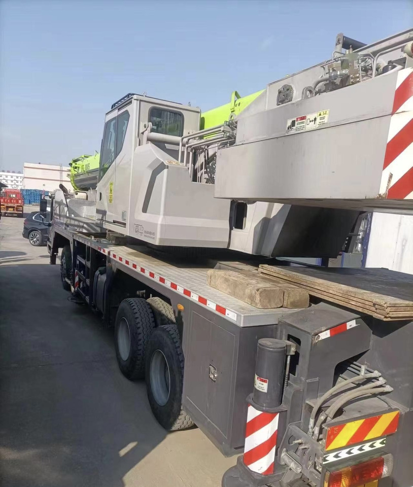 ZOOMLION Crane ZTC700V562-1 - Grue: photos 3 ZOOMLION Crane ZTC700V562-1 - Grue: photos 3