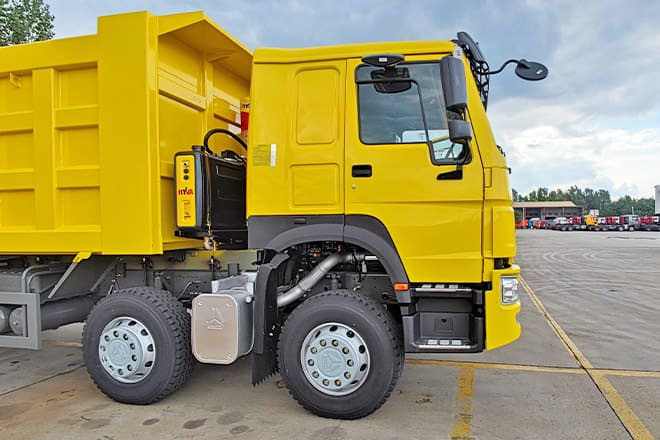 SINOTRUK Howo 430 8x4 Dump Truck Price for Sale in Senegal - Camion benne: photos 3 SINOTRUK Howo 430 8x4 Dump Truck Price for Sale in Senegal - Camion benne: photos 3