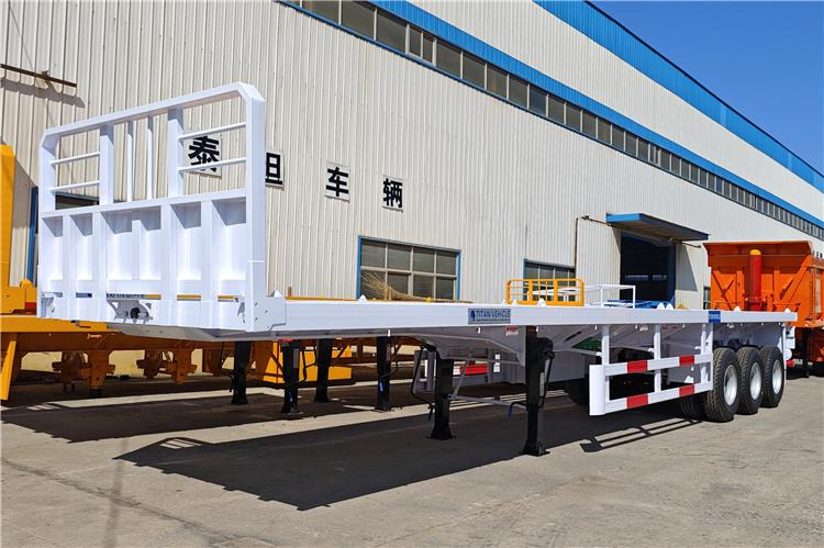 TITAN 13m Semi Truck Flatbed Trailer For Sale In Nigeria - Semi-remorque châssis: photos 1 TITAN 13m Semi Truck Flatbed Trailer For Sale In Nigeria - Semi-remorque châssis: photos 1