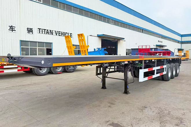 TITAN 3 Axle Flatbed Semi Trailer for Sale in Ghana - Semi-remorque plateau: photos 1 TITAN 3 Axle Flatbed Semi Trailer for Sale in Ghana - Semi-remorque plateau: photos 1