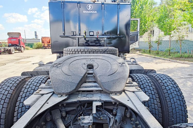 SHACMAN Shacman Tractor Truck for Sale in Saudi Arabia - Tracteur routier: photos 5 SHACMAN Shacman Tractor Truck for Sale in Saudi Arabia - Tracteur routier: photos 5