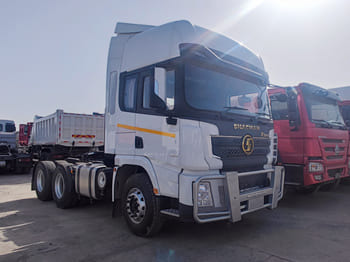 SHACMAN Shacman Trailer Truck for Sale in Sierra Leone - Tracteur routier: photos 1 SHACMAN Shacman Trailer Truck for Sale in Sierra Leone - Tracteur routier: photos 1