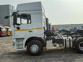 SHACMAN Shacman Truck Head F3000 for Sale in Mali - Tracteur routier: photos 4 SHACMAN Shacman Truck Head F3000 for Sale in Mali - Tracteur routier: photos 4