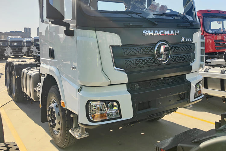 SHACMAN Shacman X3000 Truck Head for Sale in Malawi - Tracteur routier: photos 4 SHACMAN Shacman X3000 Truck Head for Sale in Malawi - Tracteur routier: photos 4