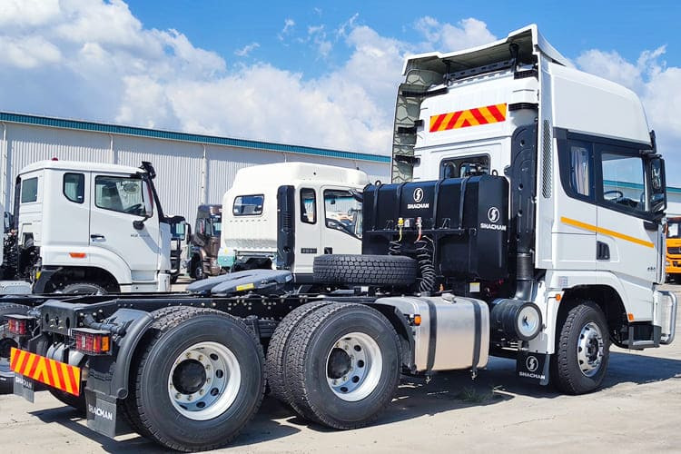 SHACMAN Shacman X3000 Truck Tractor Price for Sale in Jamaica - Tracteur routier: photos 3 SHACMAN Shacman X3000 Truck Tractor Price for Sale in Jamaica - Tracteur routier: photos 3