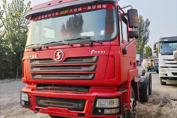 SHACMAN Used Shacman F3000 Truck Head for Sale in Mali - Tracteur routier: photos 5 SHACMAN Used Shacman F3000 Truck Head for Sale in Mali - Tracteur routier: photos 5