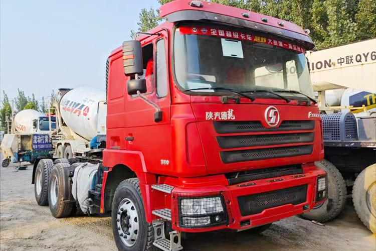 SHACMAN Used Shacman F3000 Truck Head for Sale in Mali - Tracteur routier: photos 1 SHACMAN Used Shacman F3000 Truck Head for Sale in Mali - Tracteur routier: photos 1