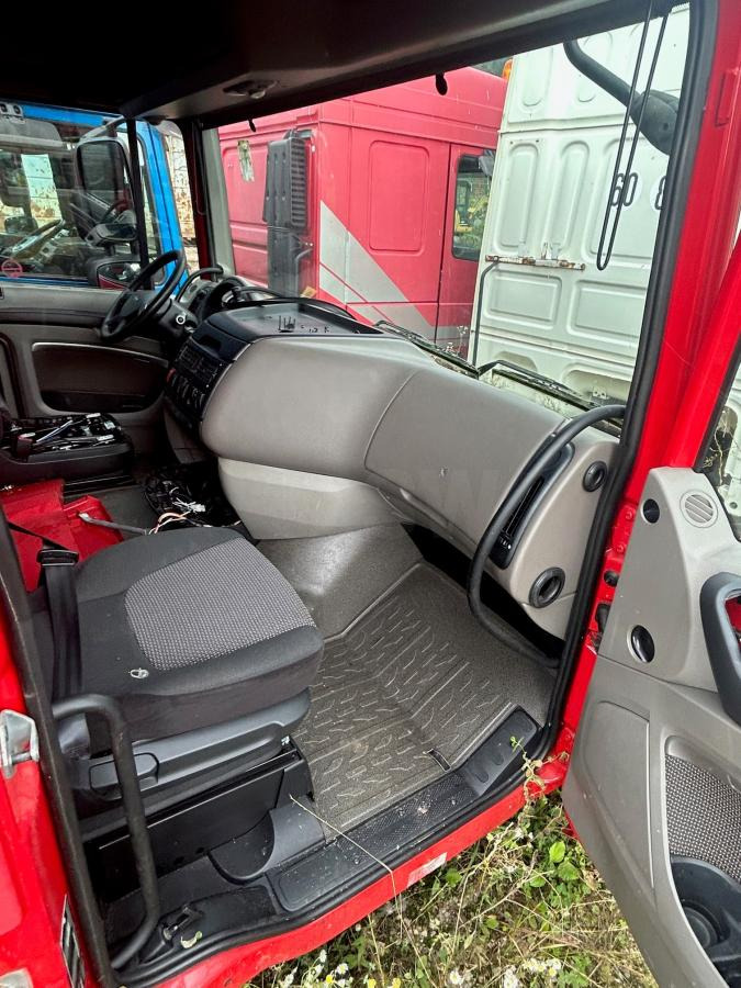 DAF XF105-460 Rouge - Cabine pour Camion: photos 2 DAF XF105-460 Rouge - Cabine pour Camion: photos 2
