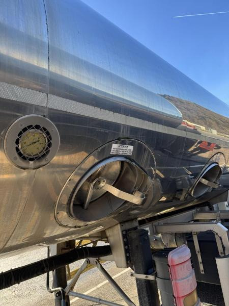 Eta - Semi-remorque citerne: photos 2 Eta - Semi-remorque citerne: photos 2