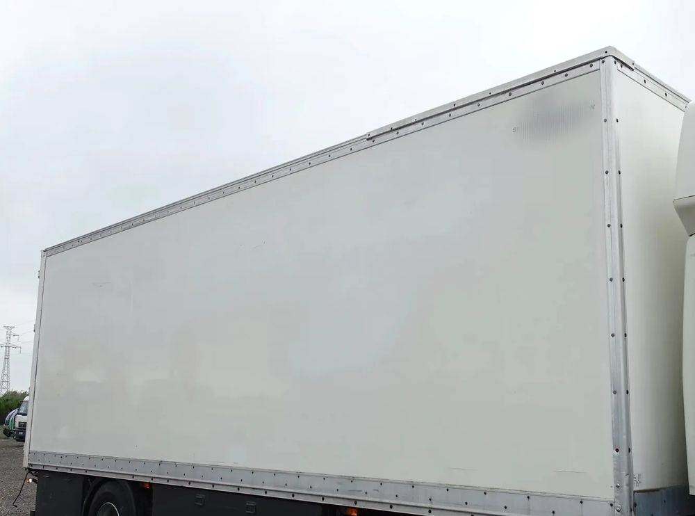 DAF LF 18.320 Kontener 20 palet - Camion fourgon: photos 4 DAF LF 18.320 Kontener 20 palet - Camion fourgon: photos 4