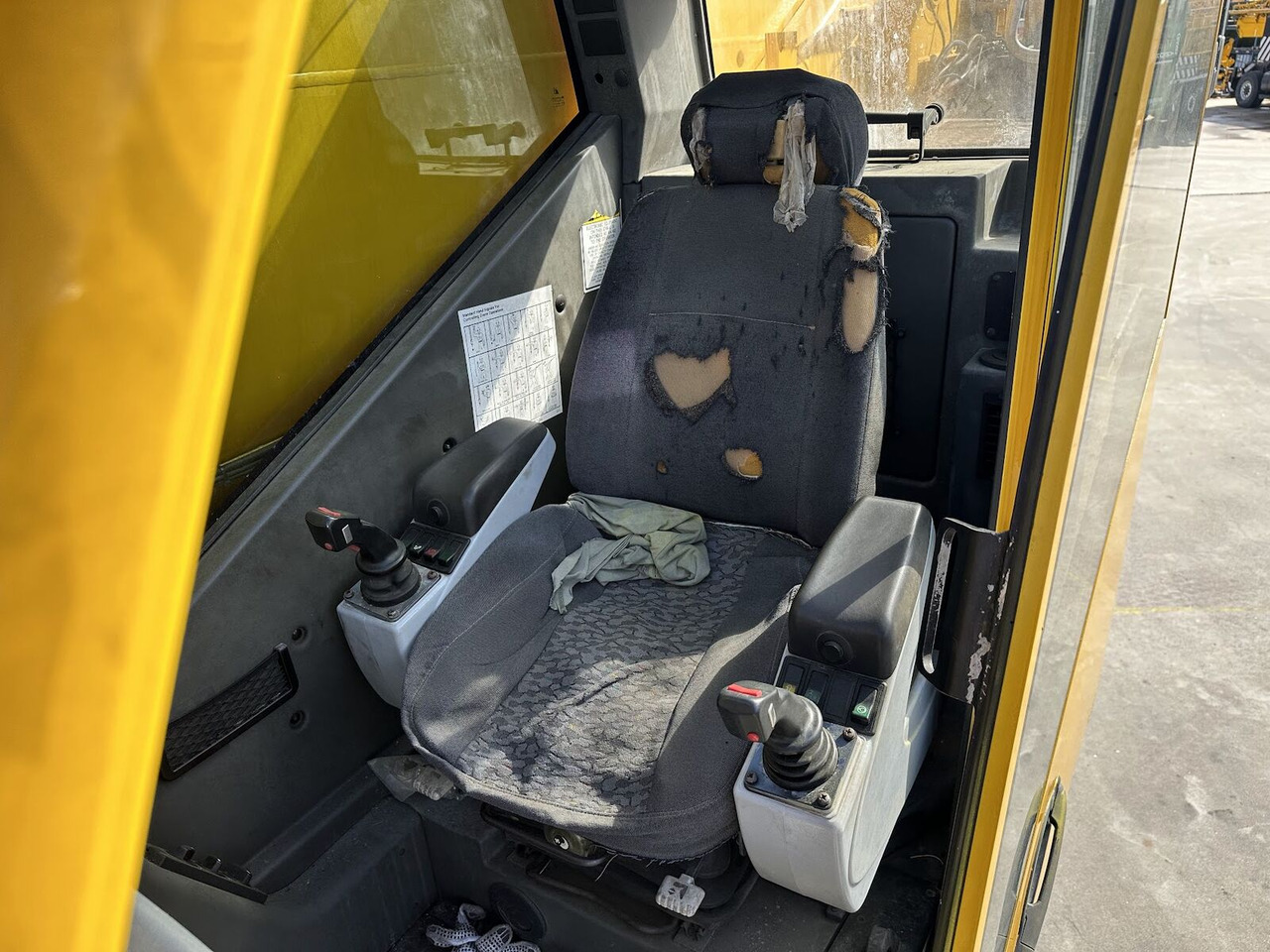 Grove Grove GMK 4100 L - Grue tout-terrain: photos 5 Grove Grove GMK 4100 L - Grue tout-terrain: photos 5