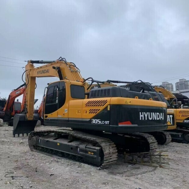 2023 Hyundai R305 - Pelle sur chenille: photos 1 2023 Hyundai R305 - Pelle sur chenille: photos 1