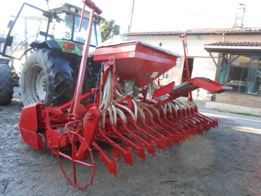 Kverneland DAS + Kverneland herse rotative - Combiné de semis: photos 5 Kverneland DAS + Kverneland herse rotative - Combiné de semis: photos 5