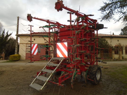 Kverneland TS EVO 6000 - Combiné de semis: photos 3 Kverneland TS EVO 6000 - Combiné de semis: photos 3