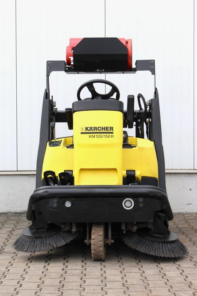 Kärcher KM120/150R LPG Aufsitz- Kehrsaugmaschine Kehrmaschine Gas - Balayeuse industrielle: photos 5 Kärcher KM120/150R LPG Aufsitz- Kehrsaugmaschine Kehrmaschine Gas - Balayeuse industrielle: photos 5