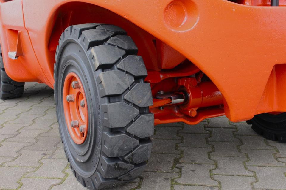 Chariot élévateur diesel LINDE H20D Diesel TOP Zustand -  UVV NEU: photos 10