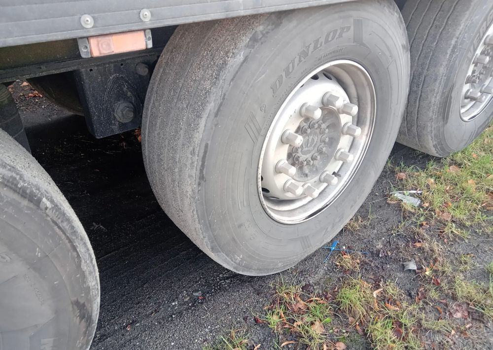 Krone SD - Semi-remorque rideaux coulissants: photos 3 Krone SD - Semi-remorque rideaux coulissants: photos 3