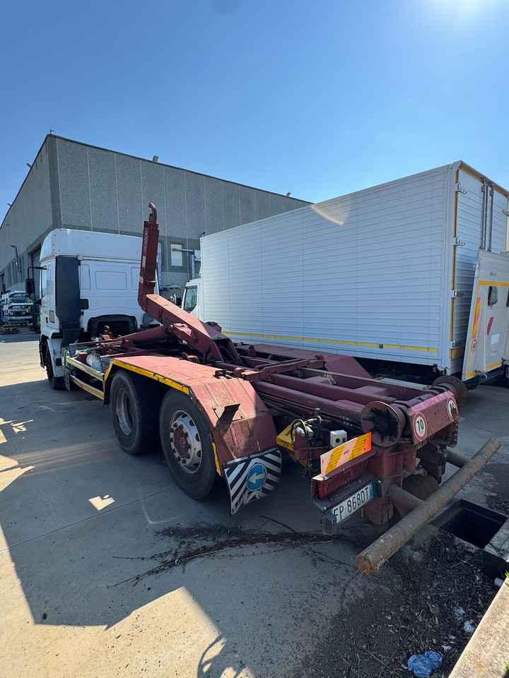 IVECO MAGIRUS 240E42 Gancio Scarrabile - Camion ampliroll: photos 4 IVECO MAGIRUS 240E42 Gancio Scarrabile - Camion ampliroll: photos 4