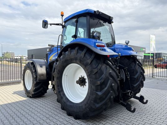 New Holland T8050 - Autre matériel: photos 5 New Holland T8050 - Autre matériel: photos 5